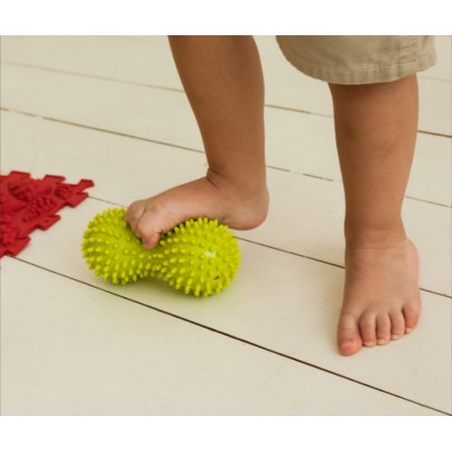Double massage ball with spikes